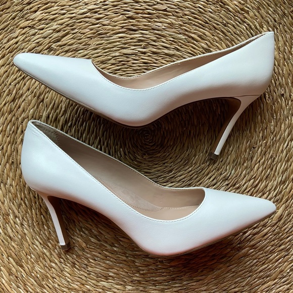 Banana Republic Shoes - New banana republic white Madison pump heels